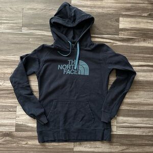 The NorthFace sweater